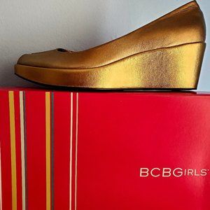 BCBGirls Wedges Metallic Size 8.5M Shoes
